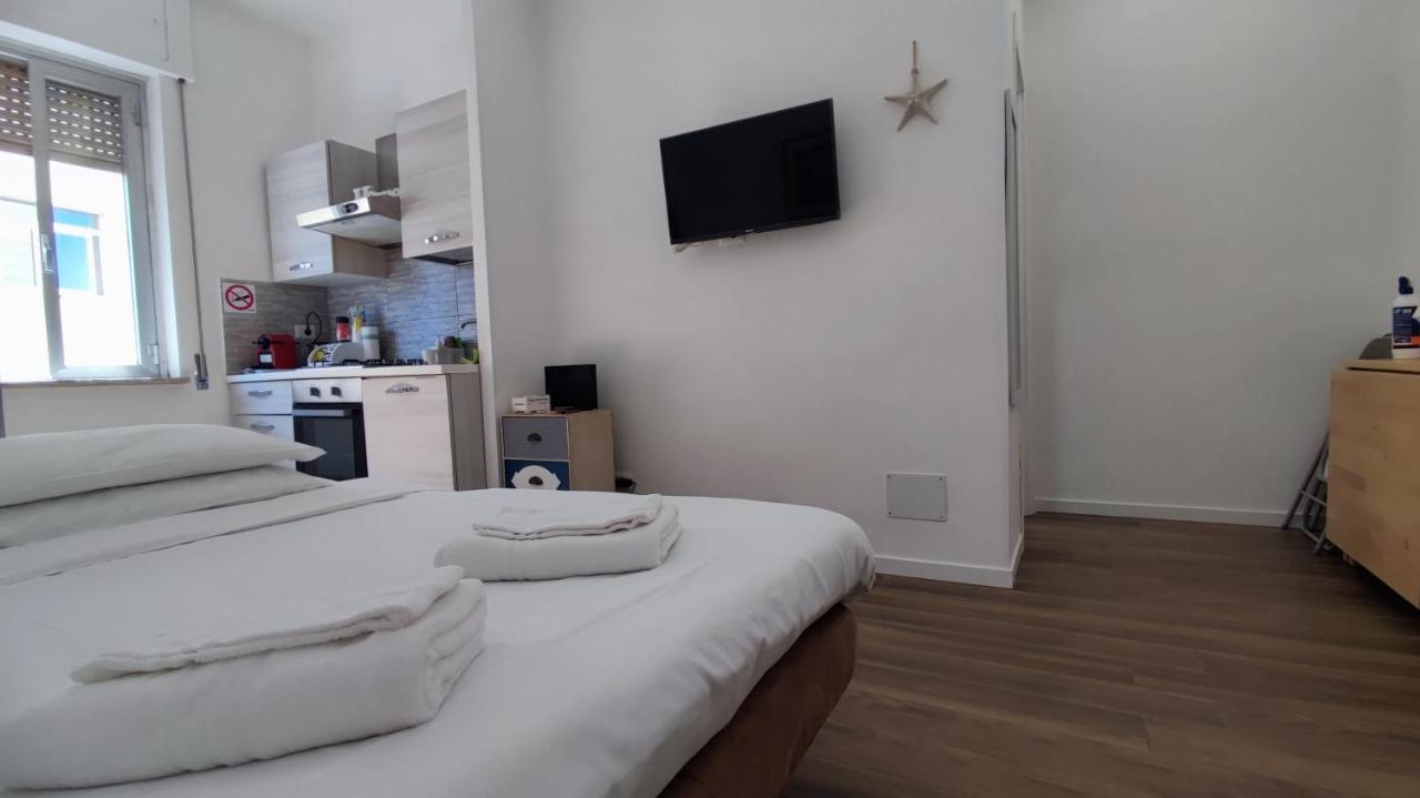 Appartamento Roma Casa Vacanza Sea House Rome 50 Metri Dal Mare Lido di Ostia Eksteriør bilde